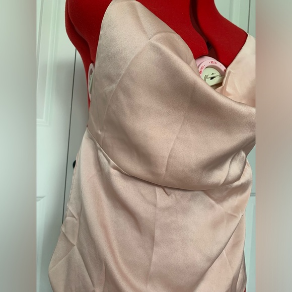 Light pink open back strap top size 8 - Picture 2 of 5